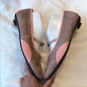 PETER KAISER SUEDE MARY JANE SHOES.  NEW